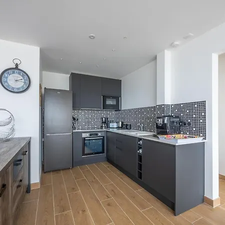 Le Penthouse Des Ours דירה