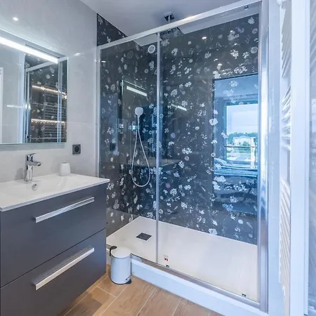 דירה Le Penthouse Des Ours קורסיי-סור-מר