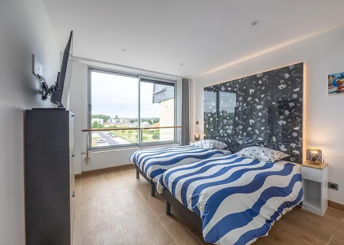 Апартаменты Le Penthouse Des Ours Курсёль-сюр-Мер