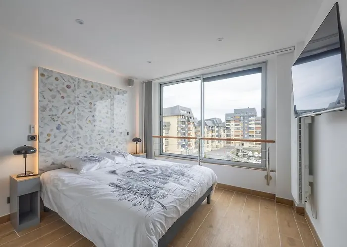 Le Penthouse Des Ours * Курсёль-сюр-Мер